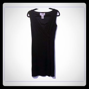 Black Evan-Pincone V-Neck Dress size 8